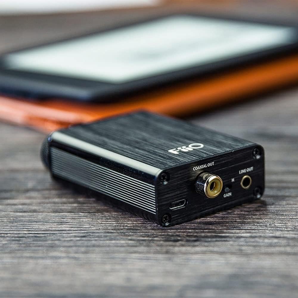 USB DAC and Headphone Amplifier with Over-Ear Stereo Headphones and 3.5mm Audio Extension Cable V2733