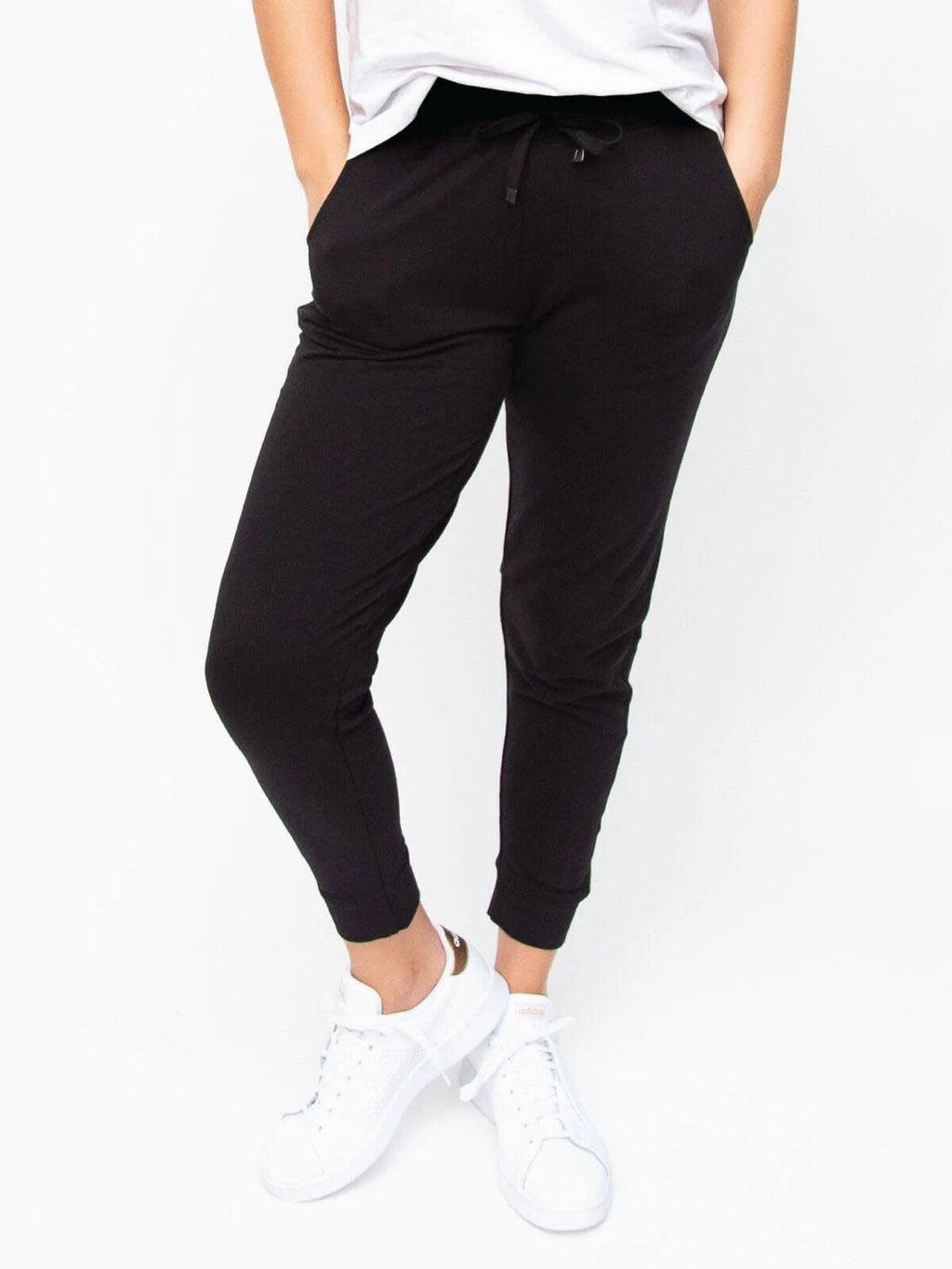 Black Fleece Jogger B9546