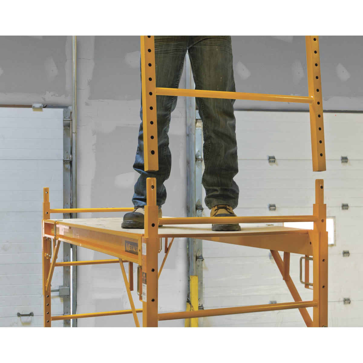 6ft Scaffold Y934297