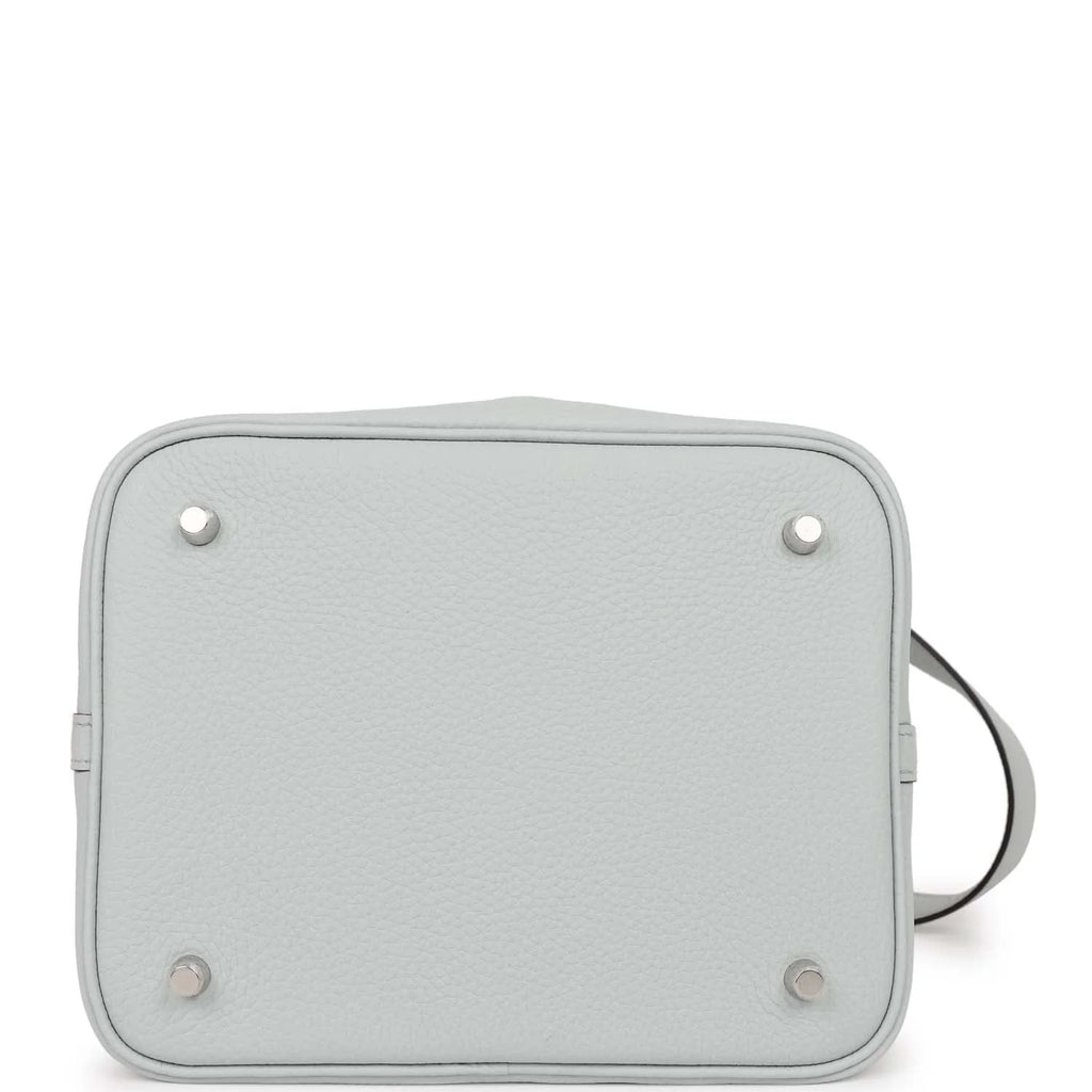 Bleu Pale Clemence 22 Handbag Q48863