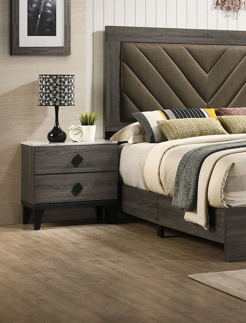 King Size Bed and 2 Nightstands Gray Wood Tufted Headboard 3pc Set F137930