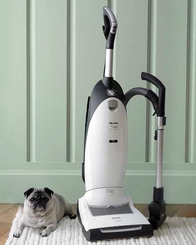Upright Vacuum C7267