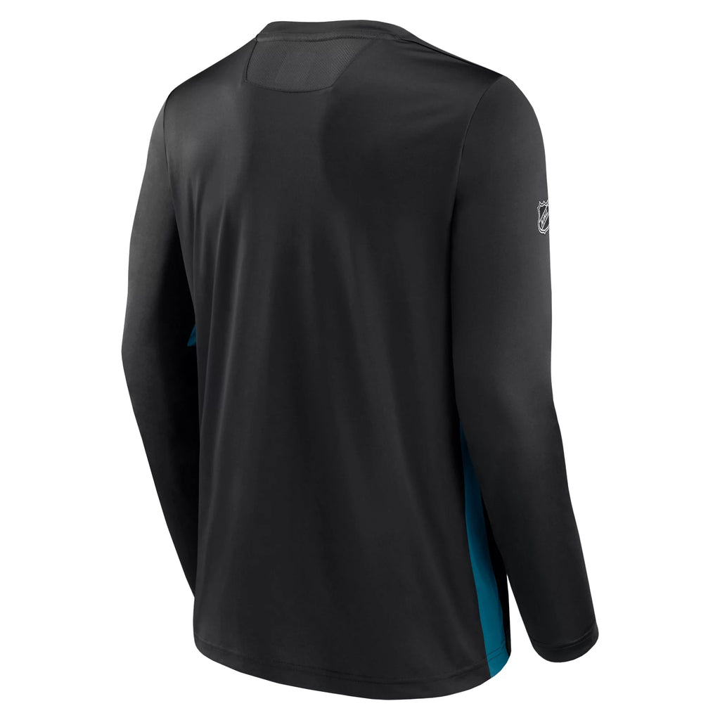 Men's Black Long Sleeve Performance T-Shirt U658913
