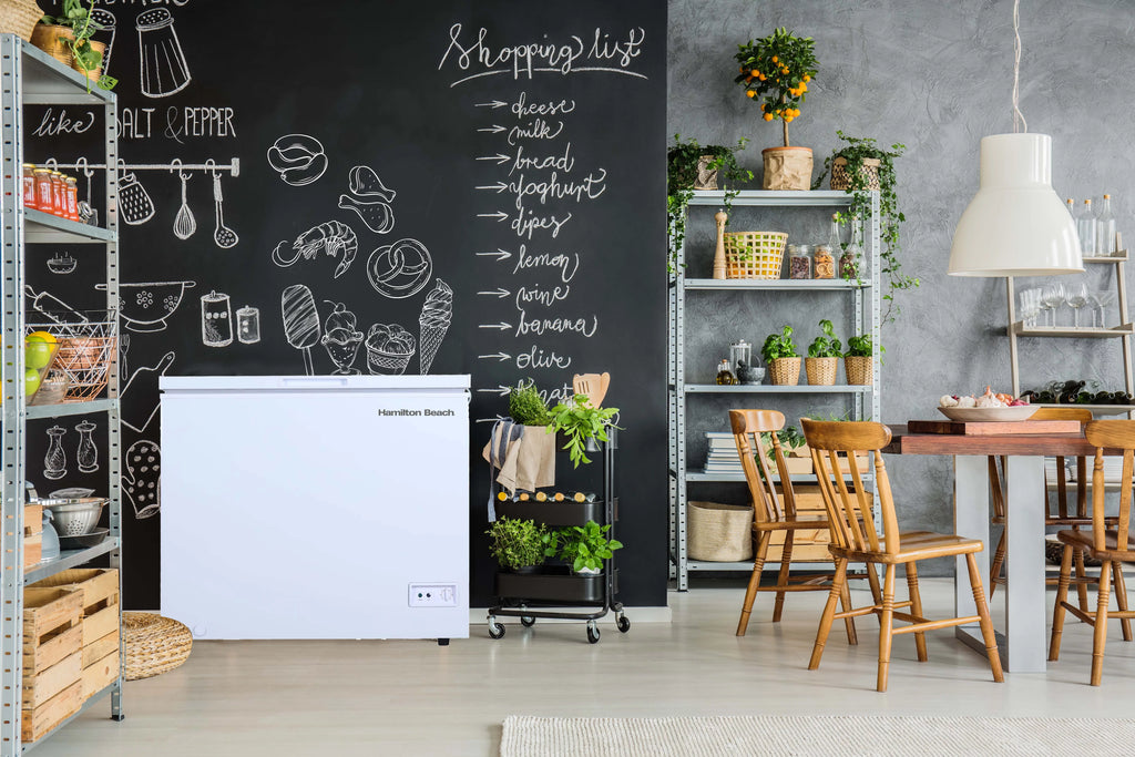 5.0 Cu. Ft. White Chest Freezer W483