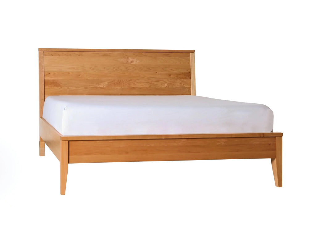 Light Oak Solid Wood Queen Bed O73697