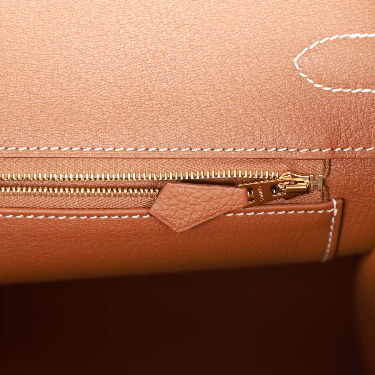 Gold Leather Handbag Q8482