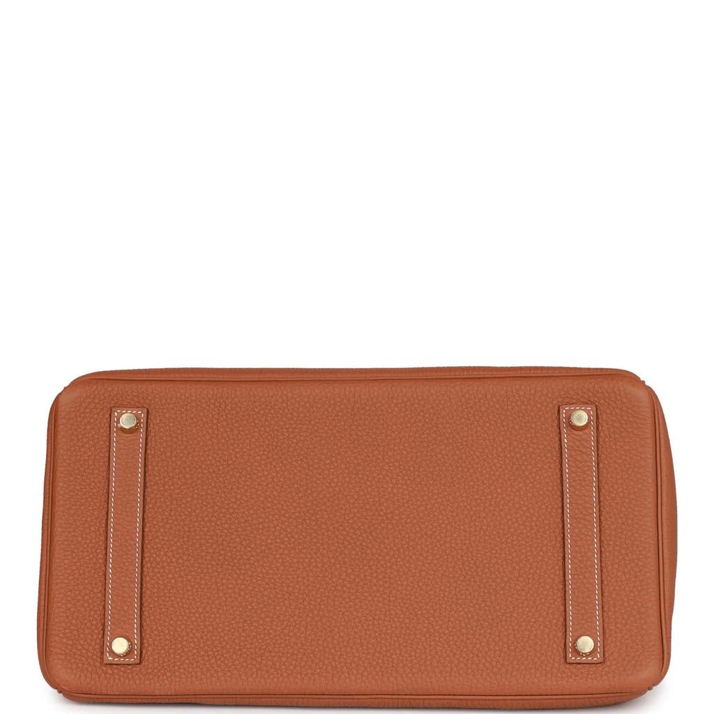 Gold Leather Handbag Q8482