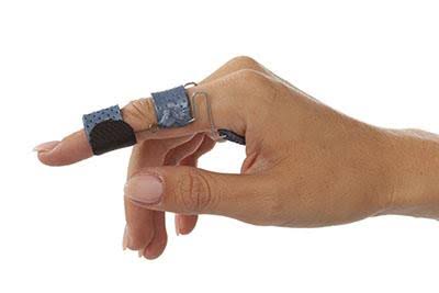18 inch x 24 inch x 1/8 inch Non Perforated Metallic Case of 4 U99383