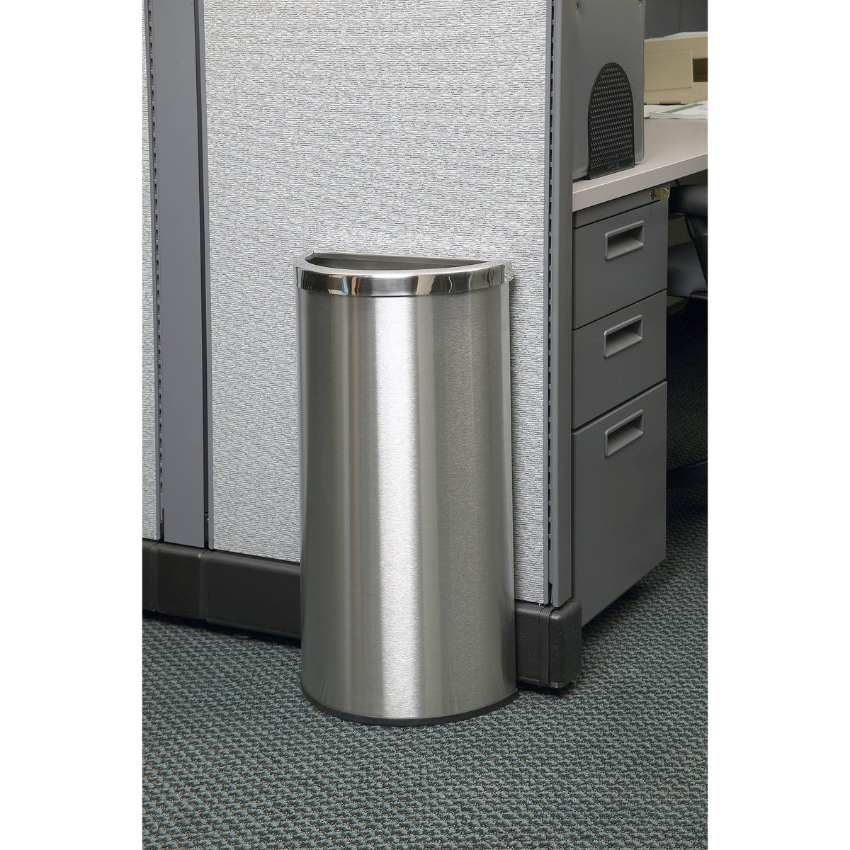 8 Gallon Stainless Steel Trash Can L95184