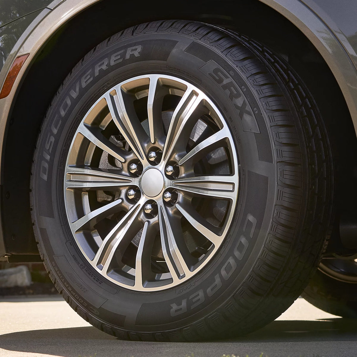 235/65R17 104T All Season Tires Set of 4 Q758