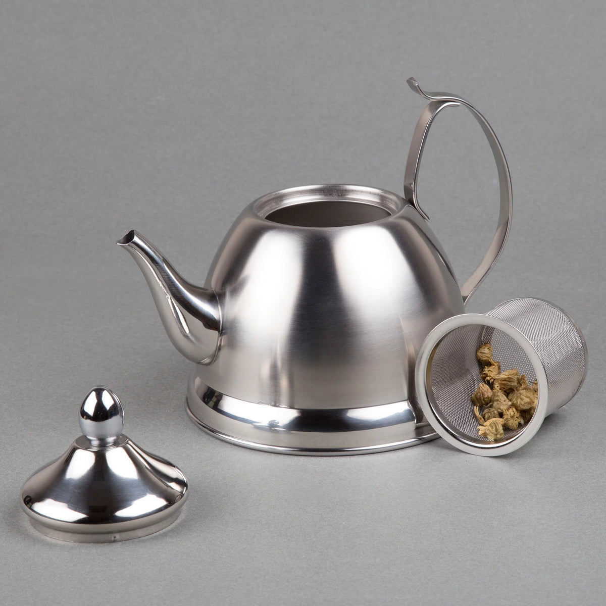 1.0 Quart Stainless Steel Tea Kettle with Infuser Basket T76934